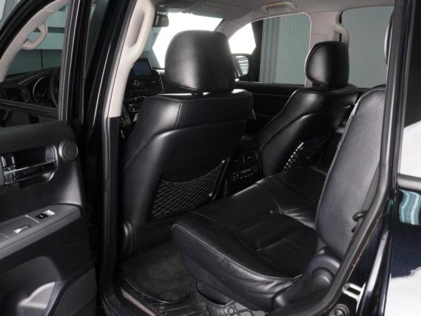 Toyota Land Cruiser 200 Series Рестайлинг 1 с пробегом 2012 года, цена 3 910 000 рублей, 323017 км, внедорожник, Автокод Объявления