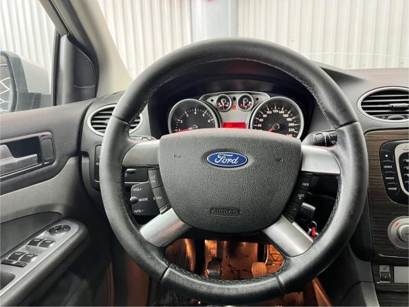 Ford Focus II Рестайлинг с пробегом 2008 года, цена 550 000 рублей, 316020 км, седан, Автокод Объявления