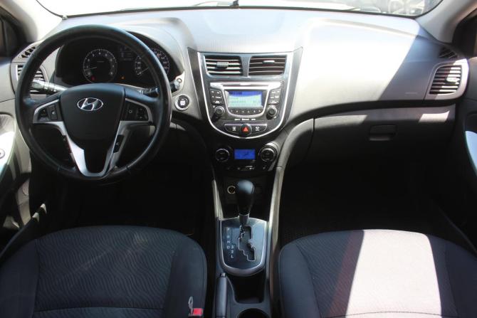 Hyundai Solaris I с пробегом 2011 года, цена 737 000 рублей, 167133 км, седан, Автокод Объявления