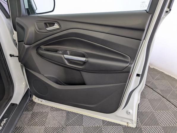 Ford Kuga II Рестайлинг с пробегом 2018 года, цена 1 700 000 рублей, 90321 км, внедорожник, Автокод Объявления