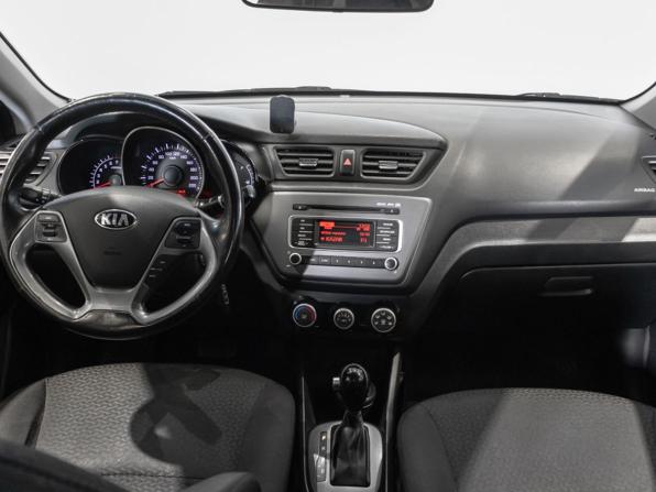 Kia Rio III Рестайлинг с пробегом 2016 года, цена 980 000 рублей, 175600 км, седан, Автокод Объявления