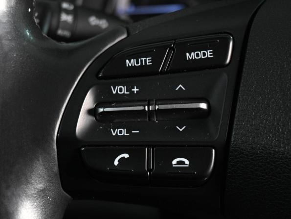 Hyundai Avante VI Рестайлинг с пробегом 2019 года, цена 1 590 000 рублей, 130054 км, седан, Автокод Объявления