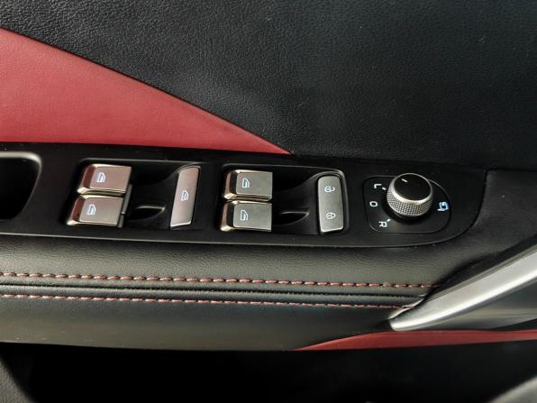 Geely Coolray I с пробегом 2021 года, цена 1 585 000 рублей, 49446 км, внедорожник, Автокод Объявления