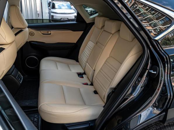 Lexus NX I с пробегом 2016 года, цена 2 860 000 рублей, 73504 км, внедорожник, Автокод Объявления
