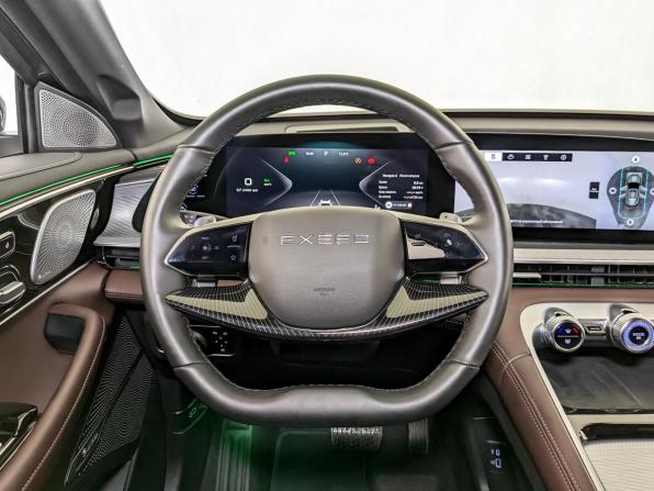 Exeed TXL I Рестайлинг 2 с пробегом 2023 года, цена 2 695 000 рублей, 46405 км, внедорожник, Автокод Объявления