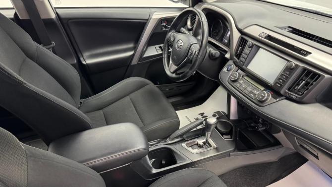 Toyota RAV4 IV (XA40) Рестайлинг с пробегом 2019 года, цена 2 999 500 рублей, 79907 км, внедорожник, Автокод Объявления