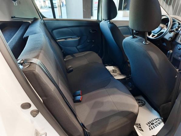 Renault Sandero II Рестайлинг с пробегом 2021 года, цена 990 000 рублей, 4222 км, хэтчбек, Автокод Объявления