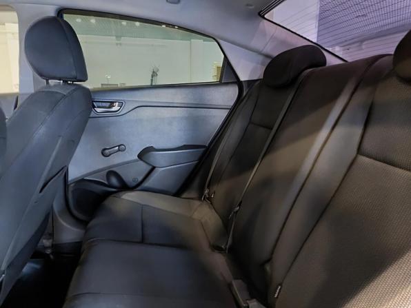 Hyundai Solaris II с пробегом 2017 года, цена 1 040 000 рублей, 99156 км, седан, Автокод Объявления
