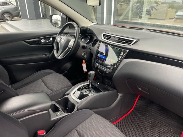 Nissan Qashqai II с пробегом 2017 года, цена 1 760 000 рублей, 84200 км, внедорожник, Автокод Объявления