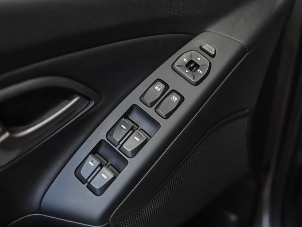Hyundai ix35 I Рестайлинг с пробегом 2014 года, цена 1 499 000 рублей, 153750 км, внедорожник, Автокод Объявления