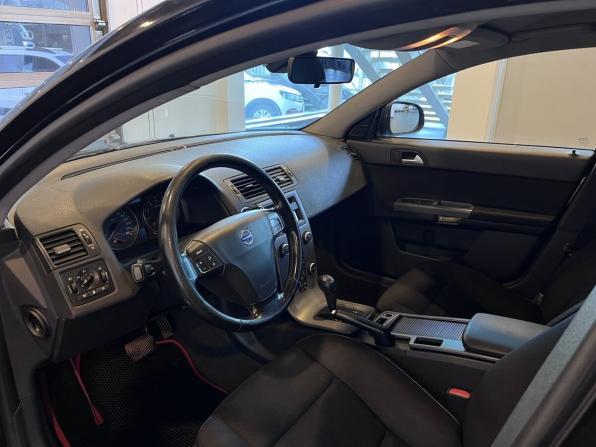 Volvo S40 II Рестайлинг с пробегом 2011 года, цена 694 000 рублей, 288367 км, седан, Автокод Объявления
