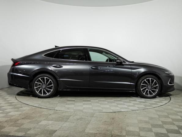 Hyundai Sonata VIII (DN8) с пробегом 2022 года, цена 2 499 700 рублей, 92980 км, седан, Автокод Объявления