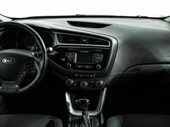 Kia Ceed II Рестайлинг с пробегом 2016 года, цена 1 069 700 рублей, 218918 км, универсал, Автокод Объявления