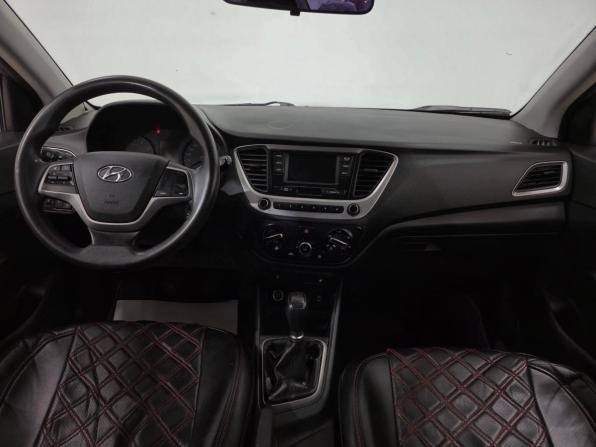 Hyundai Solaris II с пробегом 2017 года, цена 895 000 рублей, 245617 км, седан, Автокод Объявления