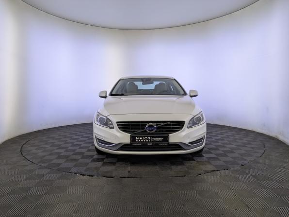 Volvo S60 II Рестайлинг с пробегом 2014 года, цена 1 750 000 рублей, 114730 км, седан, Автокод Объявления