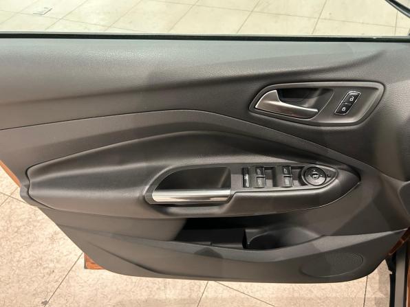 Ford Kuga II с пробегом 2014 года, цена 1 249 000 рублей, 83271 км, внедорожник, Автокод Объявления