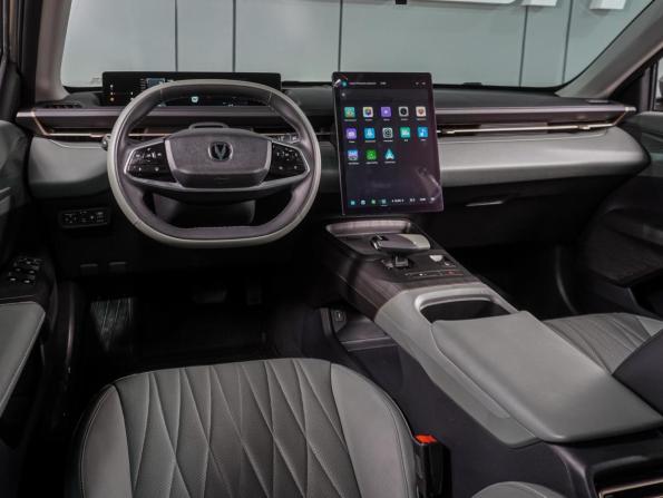 Changan Lamore с пробегом 2023 года, цена 1 949 000 рублей, 37949 км, седан, Автокод Объявления