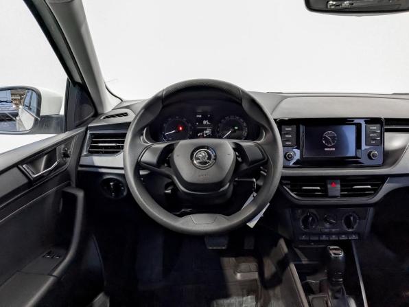 Skoda Rapid II с пробегом 2021 года, цена 1 525 000 рублей, 93086 км, лифтбек, Автокод Объявления