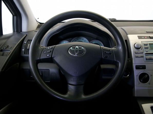 Toyota Corolla Verso I Рестайлинг с пробегом 2005 года, цена 525 000 рублей, 327331 км, компактвэн, Автокод Объявления
