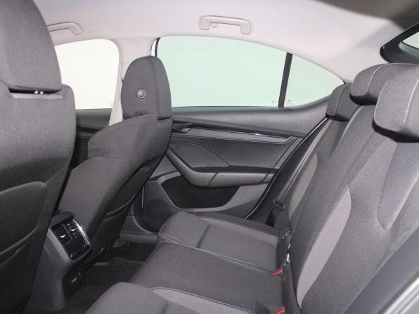 Skoda Octavia IV (A8) с пробегом 2021 года, цена 2 349 900 рублей, 137652 км, лифтбек, Автокод Объявления