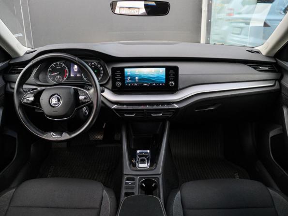 Skoda Octavia IV (A8) с пробегом 2021 года, цена 2 100 000 рублей, 59966 км, лифтбек, Автокод Объявления