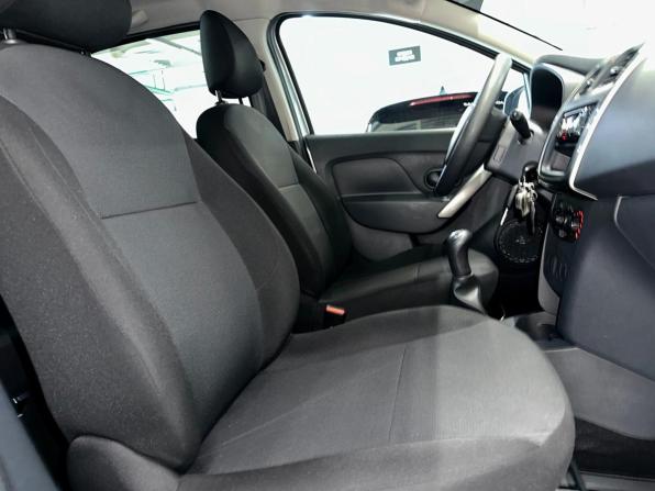 Renault Logan II с пробегом 2016 года, цена 770 000 рублей, 80481 км, седан, Автокод Объявления