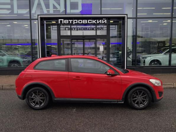 Volvo C30 I Рестайлинг с пробегом 2011 года, цена 679 000 рублей, 247051 км, хэтчбек, Автокод Объявления