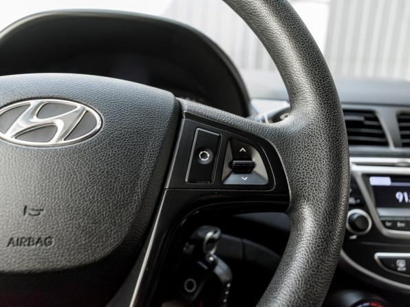 Hyundai Solaris I Рестайлинг с пробегом 2016 года, цена 1 210 000 рублей, 82535 км, седан, Автокод Объявления
