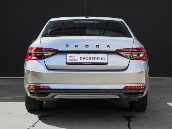 Skoda Superb III Рестайлинг с пробегом 2024 года, цена 3 690 000 рублей, 37160 км, лифтбек, Автокод Объявления