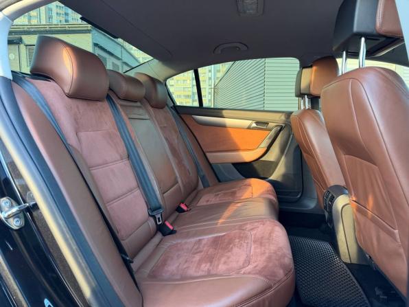 Volkswagen Passat B7 с пробегом 2013 года, цена 880 000 рублей, 280000 км, седан, Автокод Объявления