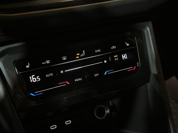 Volkswagen Tiguan II Рестайлинг с пробегом 2022 года, цена 2 680 000 рублей, 140905 км, внедорожник, Автокод Объявления