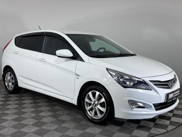 Hyundai Solaris I Рестайлинг с пробегом 2016 года, цена 935 000 рублей, 142082 км, хэтчбек, Автокод Объявления