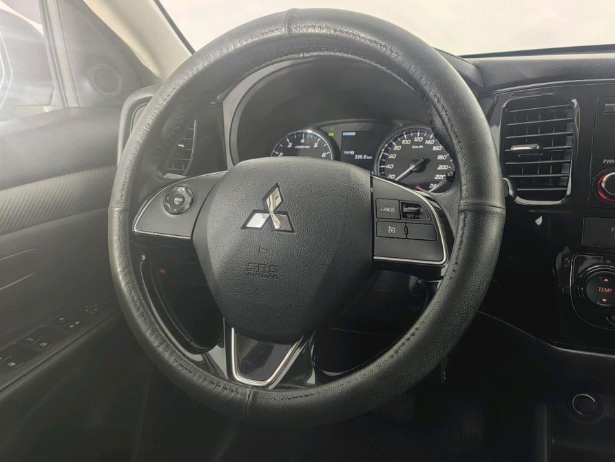 Mitsubishi Outlander III Рестайлинг 2 Санкт-Петербург  - изображение 14