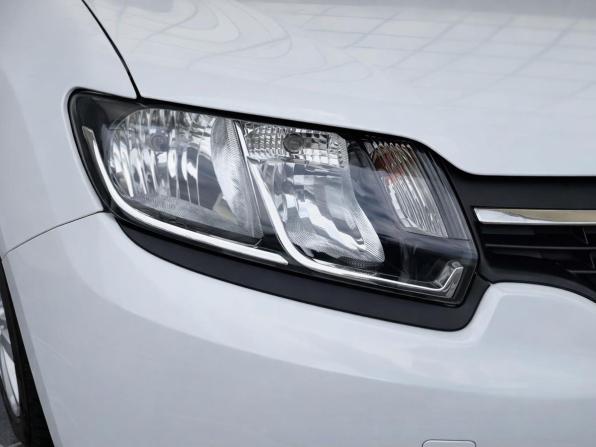 Renault Logan II с пробегом 2017 года, цена 697 000 рублей, 117258 км, седан, Автокод Объявления