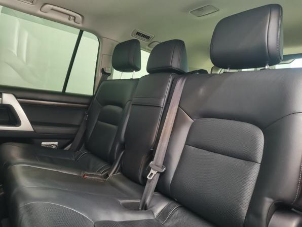 Toyota Land Cruiser 200 Series Рестайлинг 2 с пробегом 2017 года, цена 6 790 000 рублей, 221575 км, внедорожник, Автокод Объявления