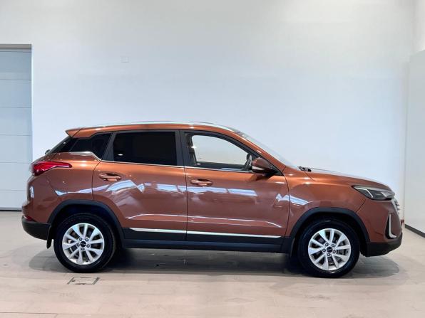 BAIC X35 с пробегом 2023 года, цена 1 299 000 рублей, 106518 км, внедорожник, Автокод Объявления