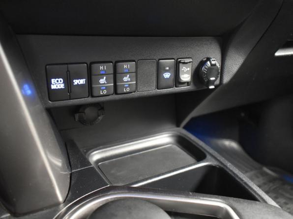 Toyota RAV4 IV (XA40) Рестайлинг с пробегом 2018 года, цена 2 435 000 рублей, 155500 км, внедорожник, Автокод Объявления