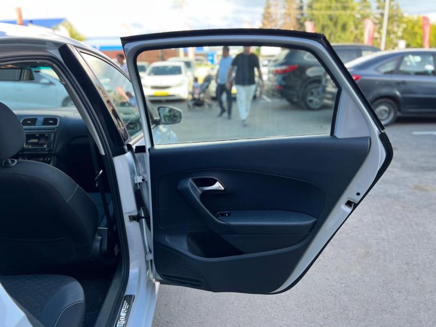 Volkswagen Polo V Рестайлинг Альметьевск  - изображение 26