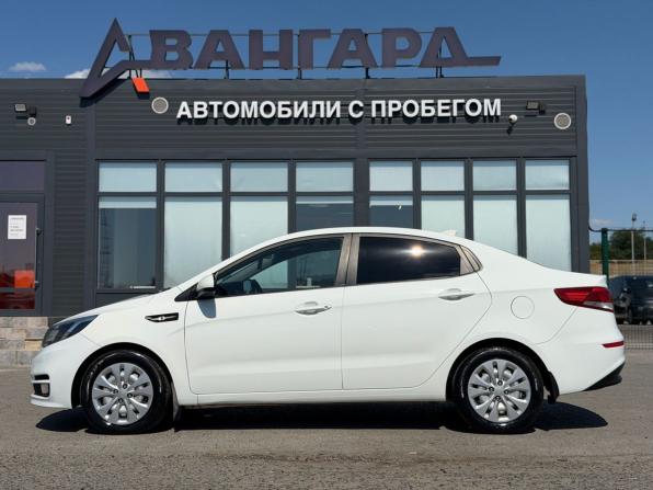 Kia Rio III Рестайлинг с пробегом 2017 года, цена 1 140 000 рублей, 115185 км, седан, Автокод Объявления