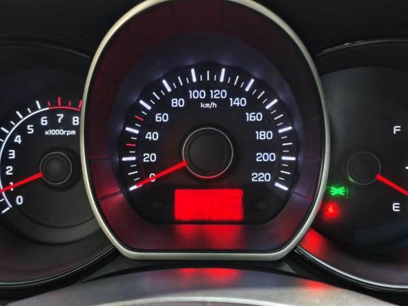 Kia Rio III Рестайлинг с пробегом 2015 года, цена 968 000 рублей, 170392 км, седан, Автокод Объявления