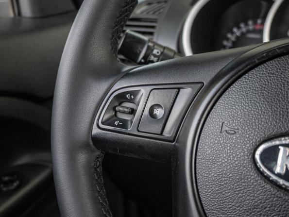 Kia Venga I с пробегом 2012 года, цена 900 000 рублей, 213837 км, компактвэн, Автокод Объявления