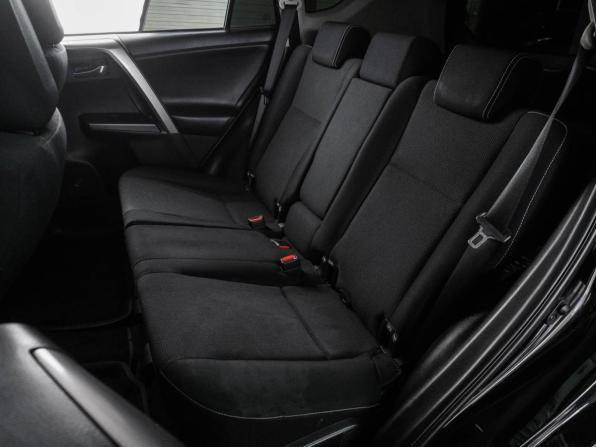 Toyota RAV4 IV (XA40) Рестайлинг с пробегом 2017 года, цена 2 699 000 рублей, 121676 км, внедорожник, Автокод Объявления