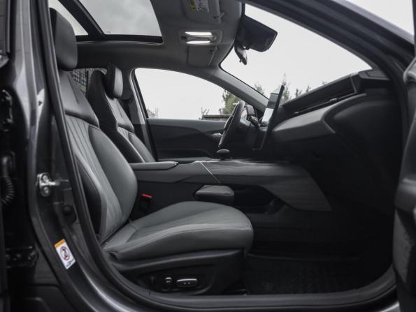 Changan Lamore с пробегом 2024 года, цена 2 050 000 рублей, 12853 км, седан, Автокод Объявления