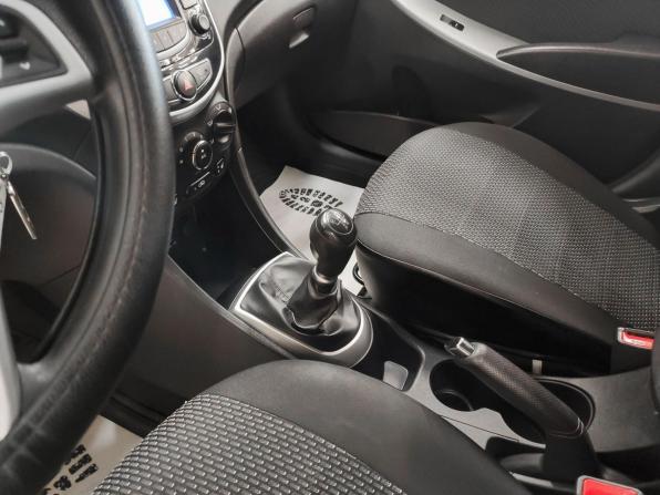 Hyundai Solaris I с пробегом 2013 года, цена 725 300 рублей, 183493 км, седан, Автокод Объявления