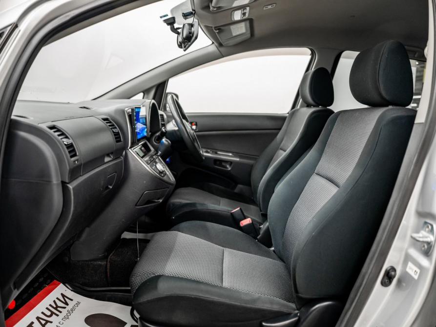 Toyota Wish I Рестайлинг Красноярск  - изображение 7