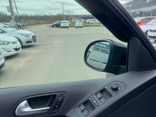 Volkswagen Tiguan I Рестайлинг с пробегом 2015 года, цена 1 430 000 рублей, 95853 км, внедорожник, Автокод Объявления