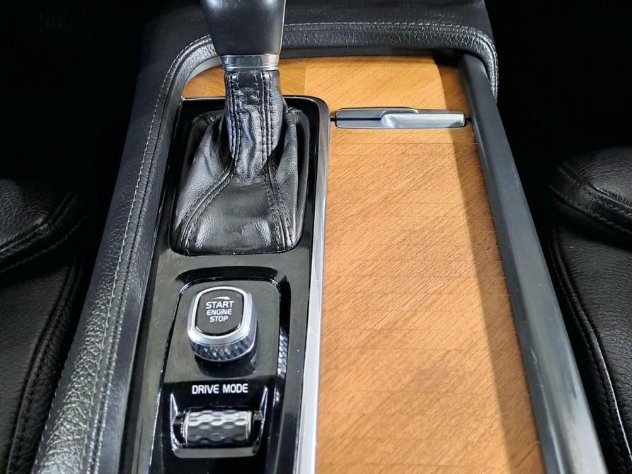 Volvo XC90 II Москва  - изображение 18