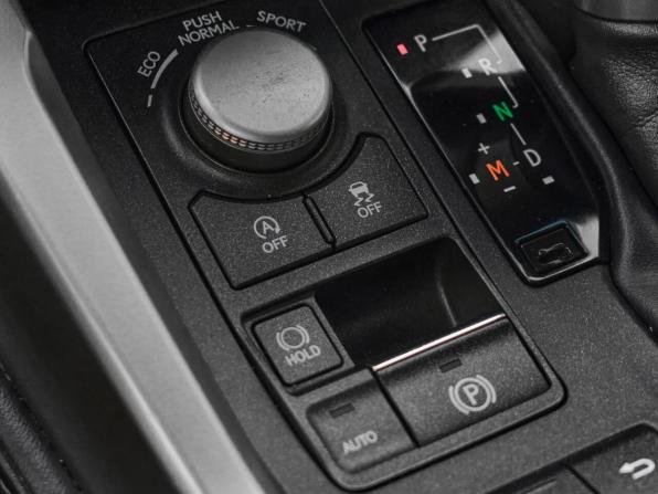 Lexus NX I с пробегом 2015 года, цена 2 590 000 рублей, 159128 км, внедорожник, Автокод Объявления