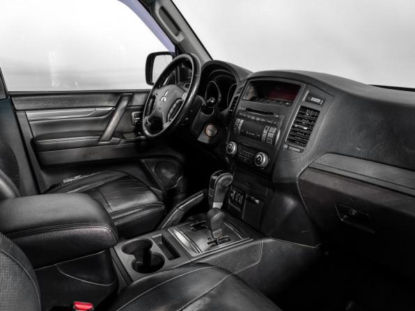 Mitsubishi Pajero IV Рестайлинг 1 с пробегом 2011 года, цена 939 000 рублей, 512198 км, внедорожник, Автокод Объявления