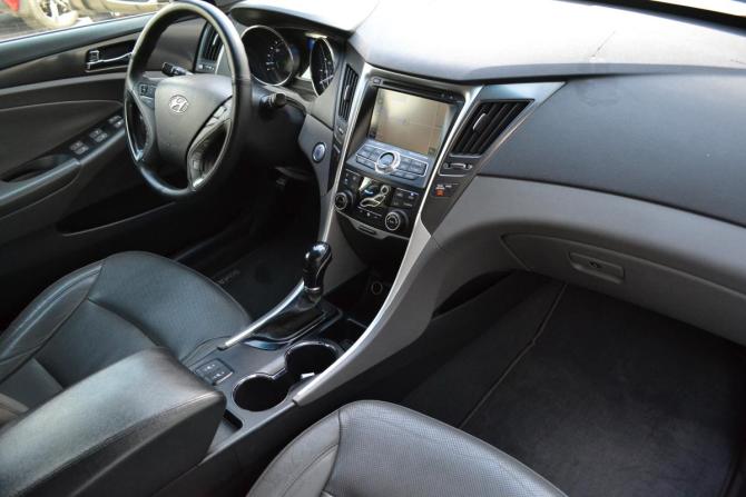 Hyundai Sonata VI (YF) с пробегом 2014 года, цена 1 080 000 рублей, 276519 км, седан, Автокод Объявления